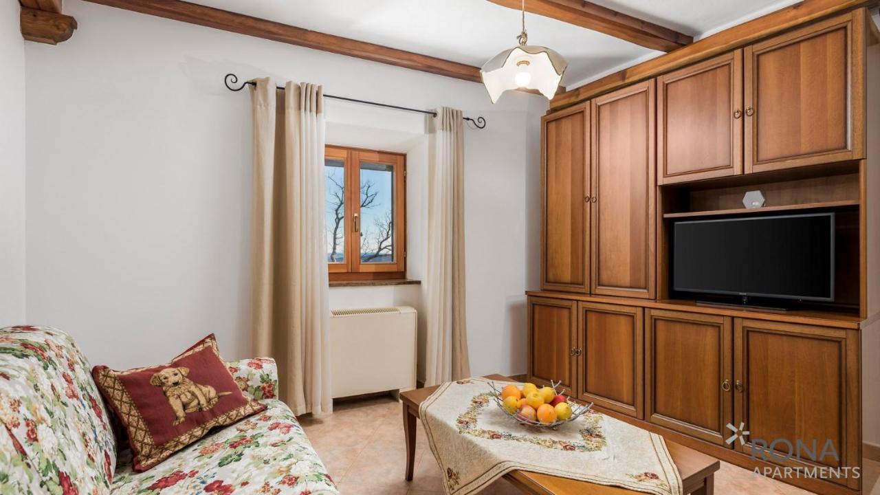 Rona Stone House Apartments Janja Boljun ภายนอก รูปภาพ